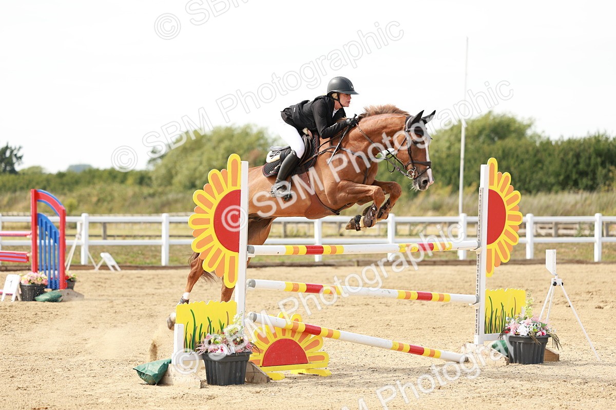 SBM_008138 - Class 4 - Senior Foxhunter - 1.20m Open