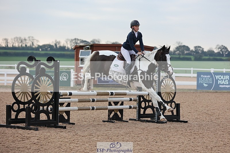 241101A-083759-00323 - FRI Cls 2 British Novice and 90cm Open