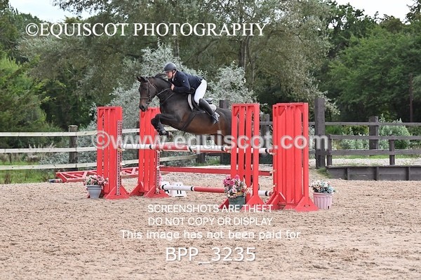 BPP_3235 - CLASS 20 SAT Senior Newcomers/ 1.10m Open