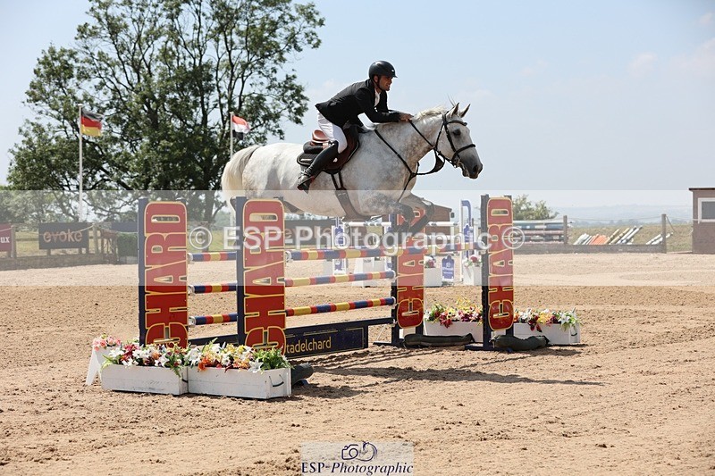 250725-134033-03024 - Cls 3 Snr Foxhunter