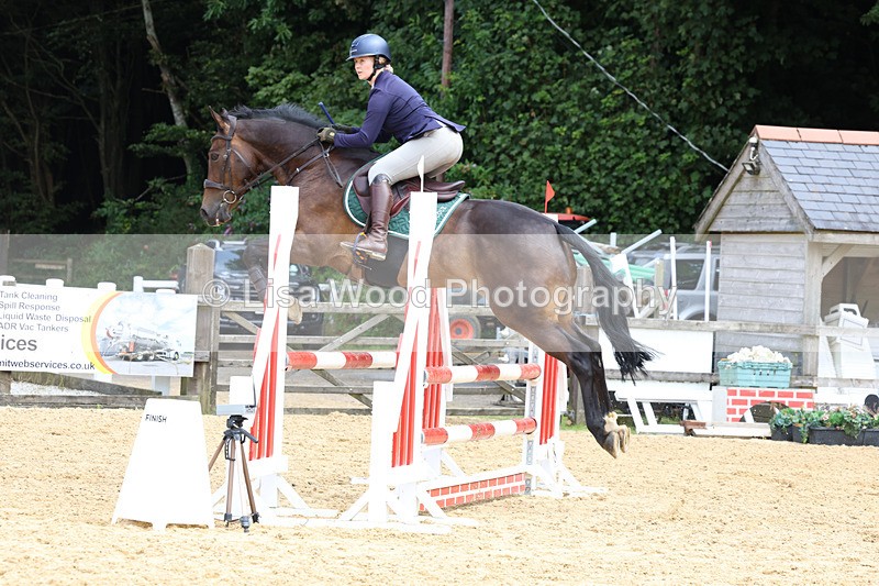 3E7A9950 - Class 9: Senior British Novice/90cm open