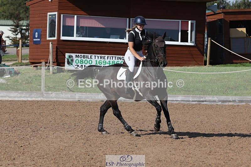 230915A-160211-03015 - Cls 6 Snr 1.05m Derby