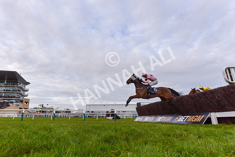 141224-Race 5-Issar DAiry-9443 - Race 5