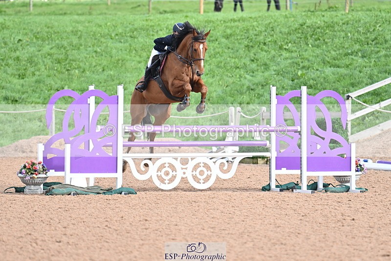 231014A-105737-04262 - Cls 18 Newcomers & 1.10m Open