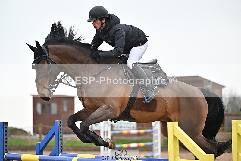 250122-143424-00670 - Cls 6 Foxhunter and 1.20m