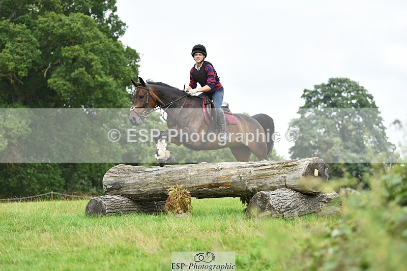 230817-134206-02063 - Kay's 1st Group - XC