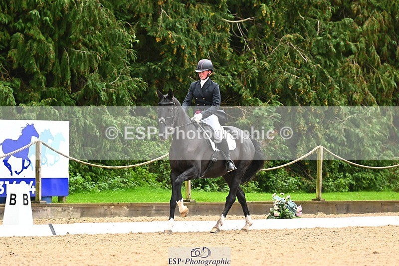 231021-121051-14916 - 243-CALZINI-Evelyn.Titterton-DR