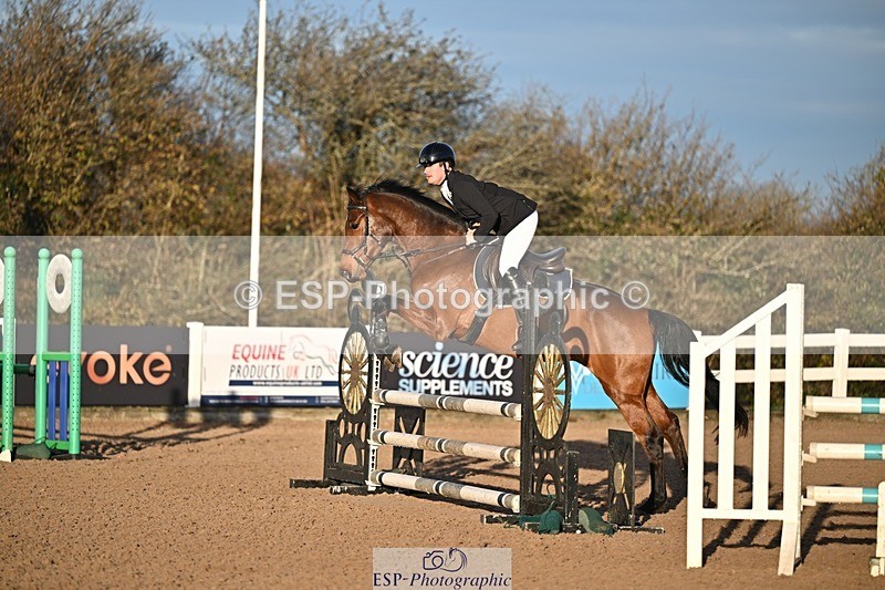 251126-090710-00013 - Cls 0 + 1, Clear Round, British Novice and 90cm