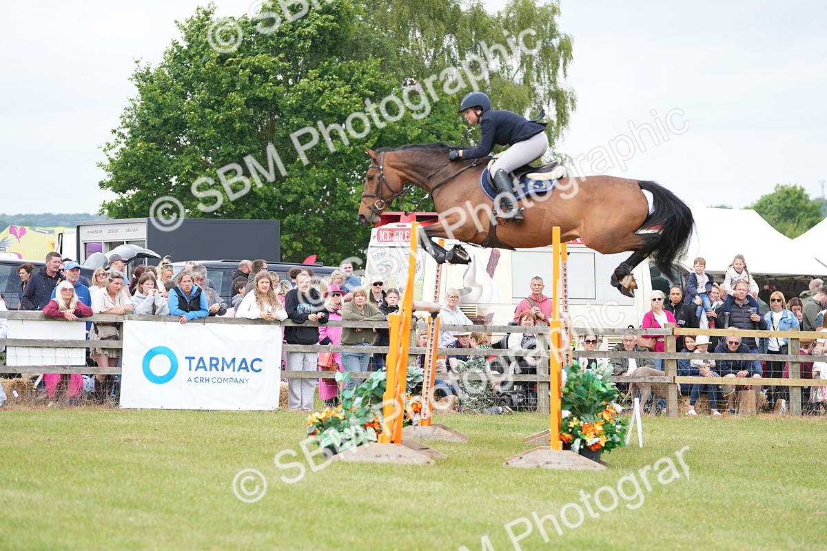 SBM_06569 - Class 202 - National 1.40m Open