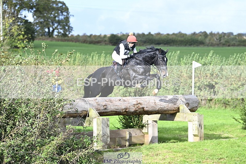 251024A-120900-08909 - B-111-Polly.Walker