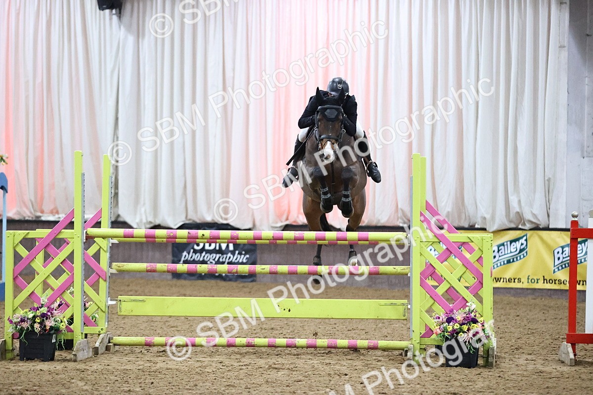 SBM_003102 - Class 11 - Senior Foxhunter - 1.20m