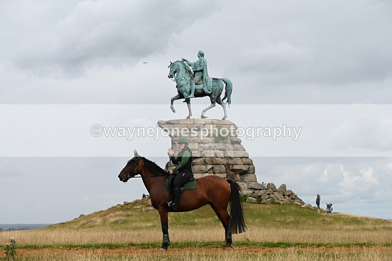 DSC_8070 - Time at Statue 13:52 to 14:33