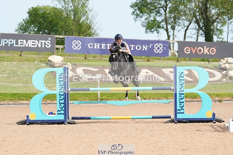 260523-153225-00783 - Cls 9 Pony Foxhunter and 1.10m Open