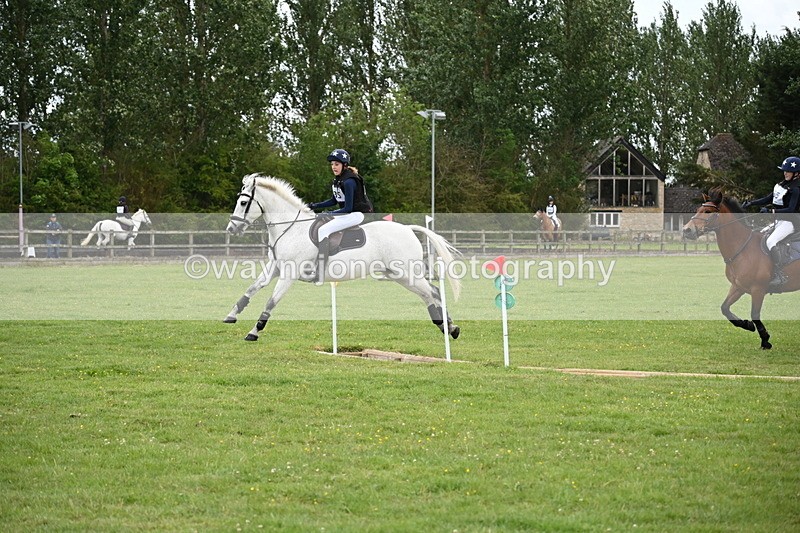 WJ6_3581 - Class 5 80cm Pairs