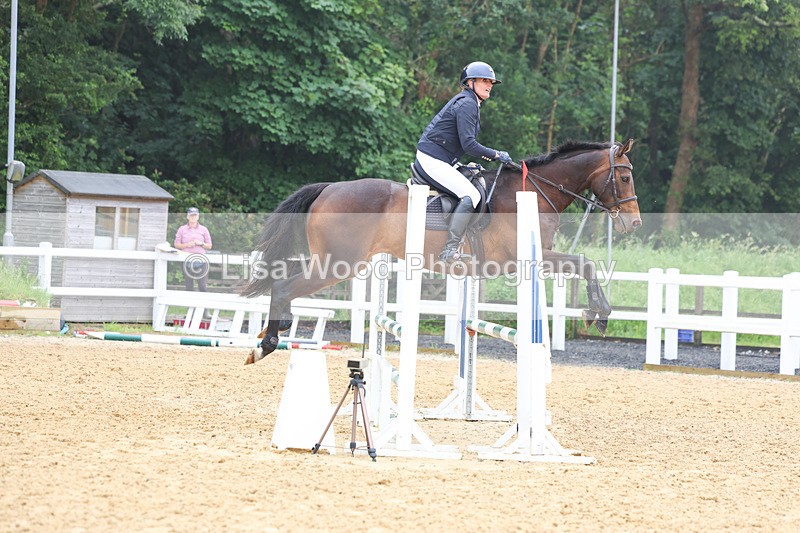 3E7A5596 - Class 4: Senior British Novice/90cm open