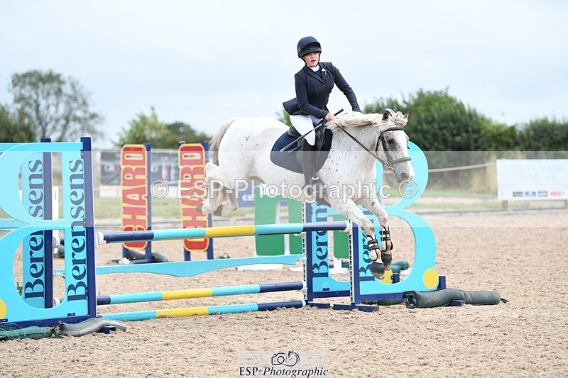 250807-133504-01199 - 90cm Round 2