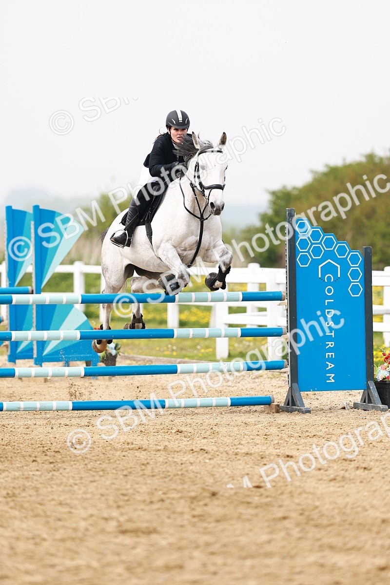  - Class 18 - Senior Newcomers - 1.10m