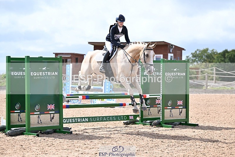 250831-140029-10239 - O-705-Imogen.Knight