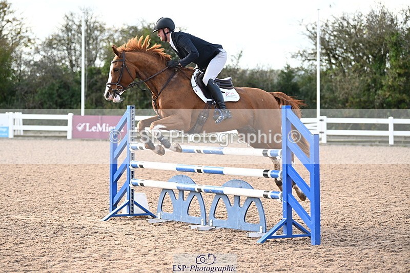 241023A-141847-01007 - Cls 4 Newcomers and 1.10m Open