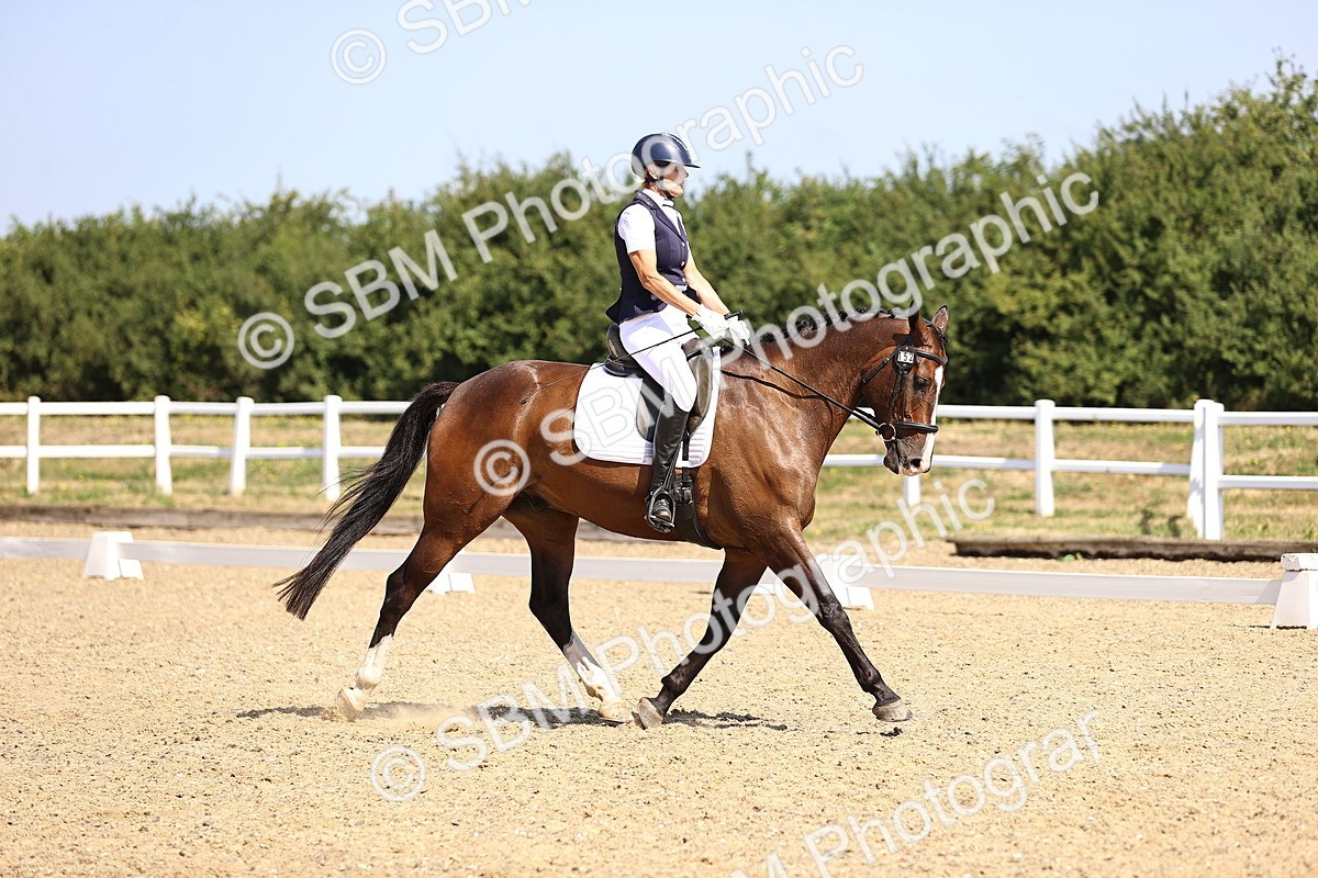 SBM_009383 - Novice 5 - 9.50-10.53