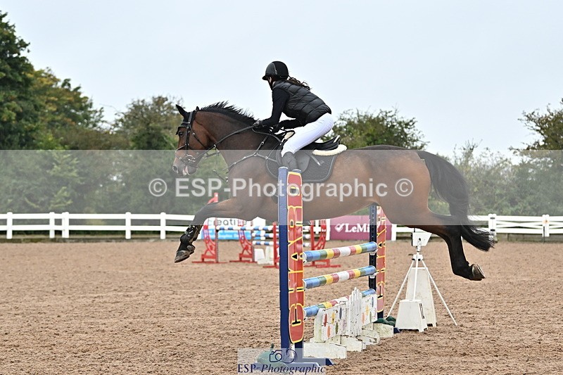 240925A-124358-00668 - Cls 3 Snr 1.05m Open