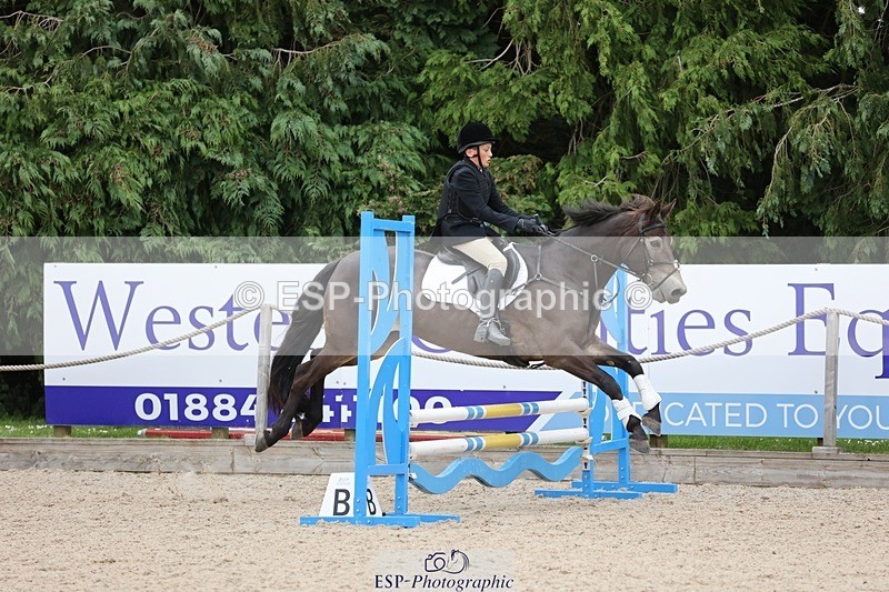 240615-161132-02241 - Cls 9&10 Club and Schools 70cm