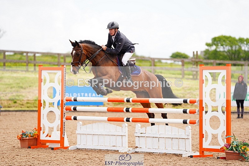 240526A-121126-07976 - Cls 26 Chard Equ 1.05m and 1.10m Grand Prix