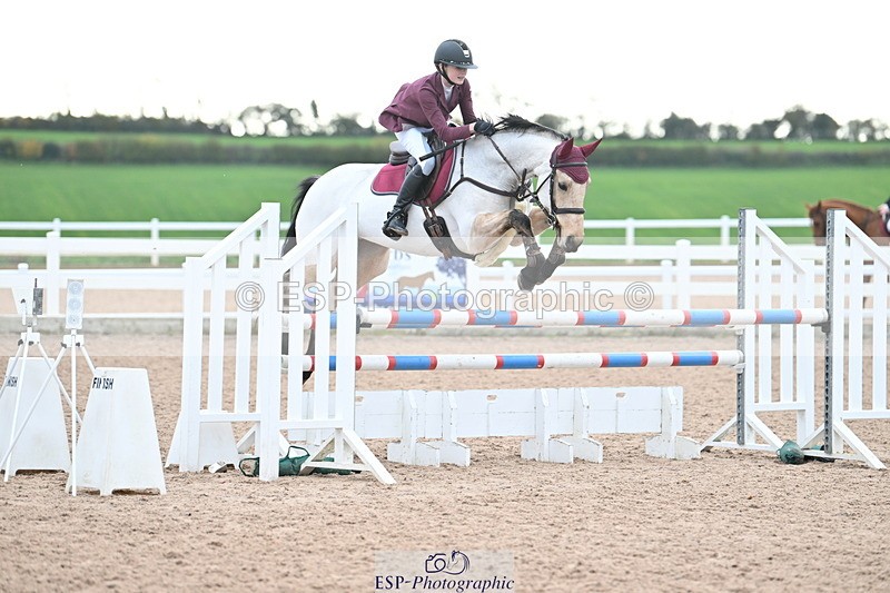 231119A-113330-05437 - Sun Cls 5 Newcomers & 1m Open