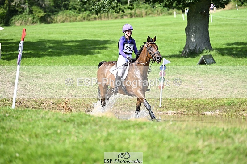 240803-161442-09892 - 262-Taggy_Forester-Bennett-THE_MUSIC_MAKER