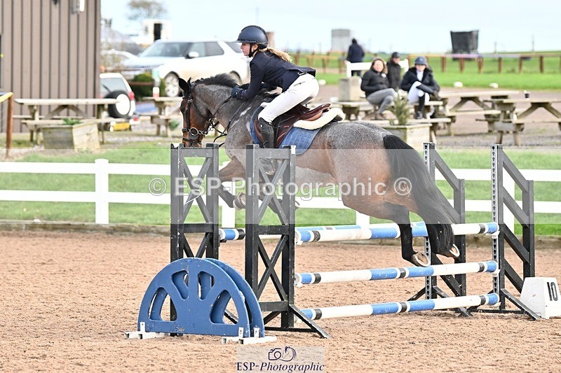 241117X-101700-03621 - Cls 09s Pony intro 90cm