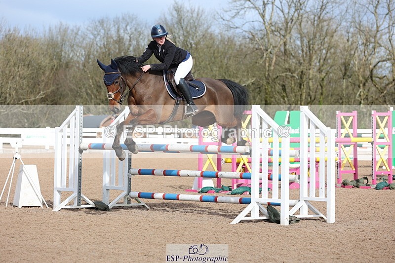 240223A-115026-00954 - Cls 4 Snr 1.05m Open