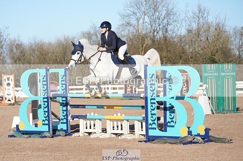 251130-122426-01171 - Cls 9 Pony Fox & 1.10m Open