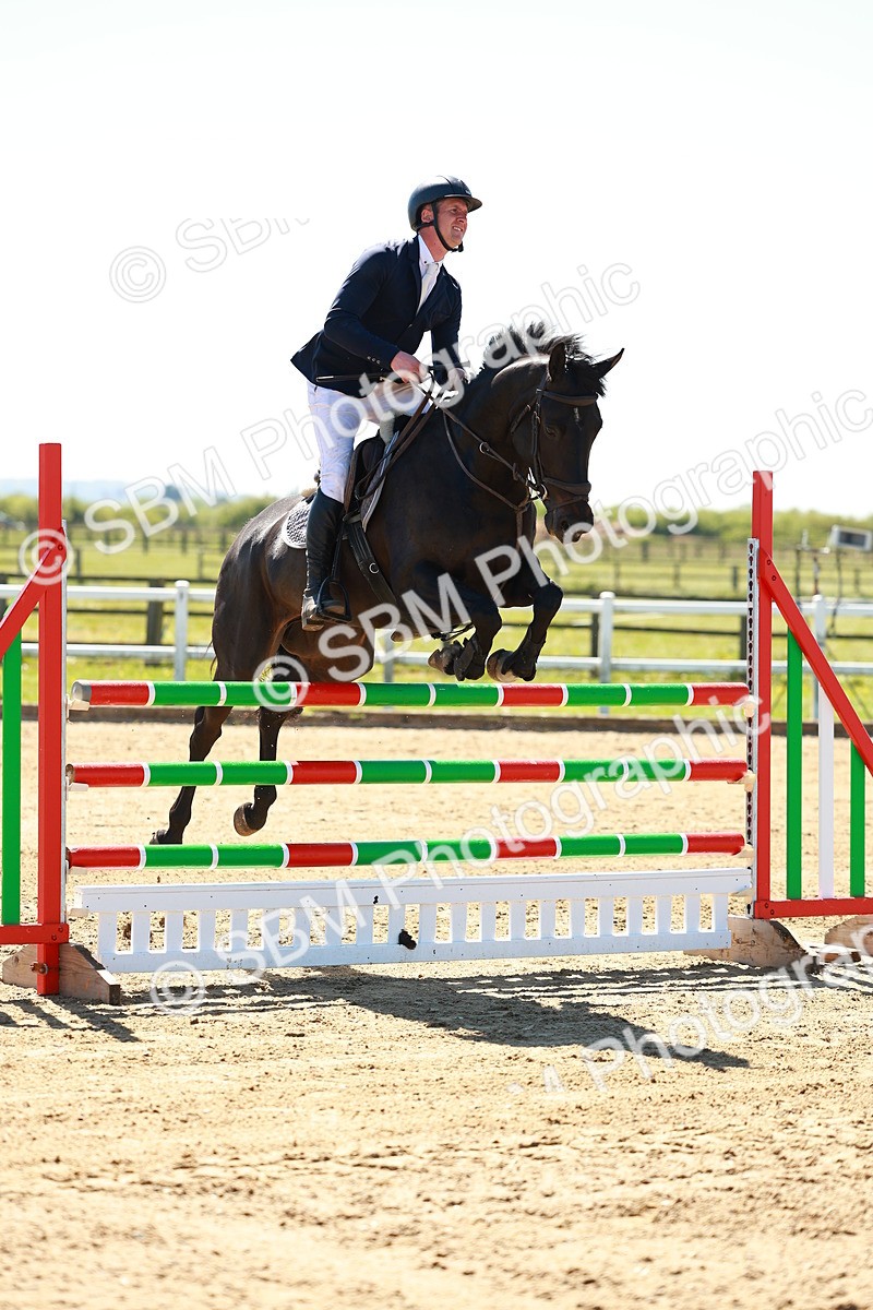SBM_001043 - Class 4 - Senior Newcomers 1.10m