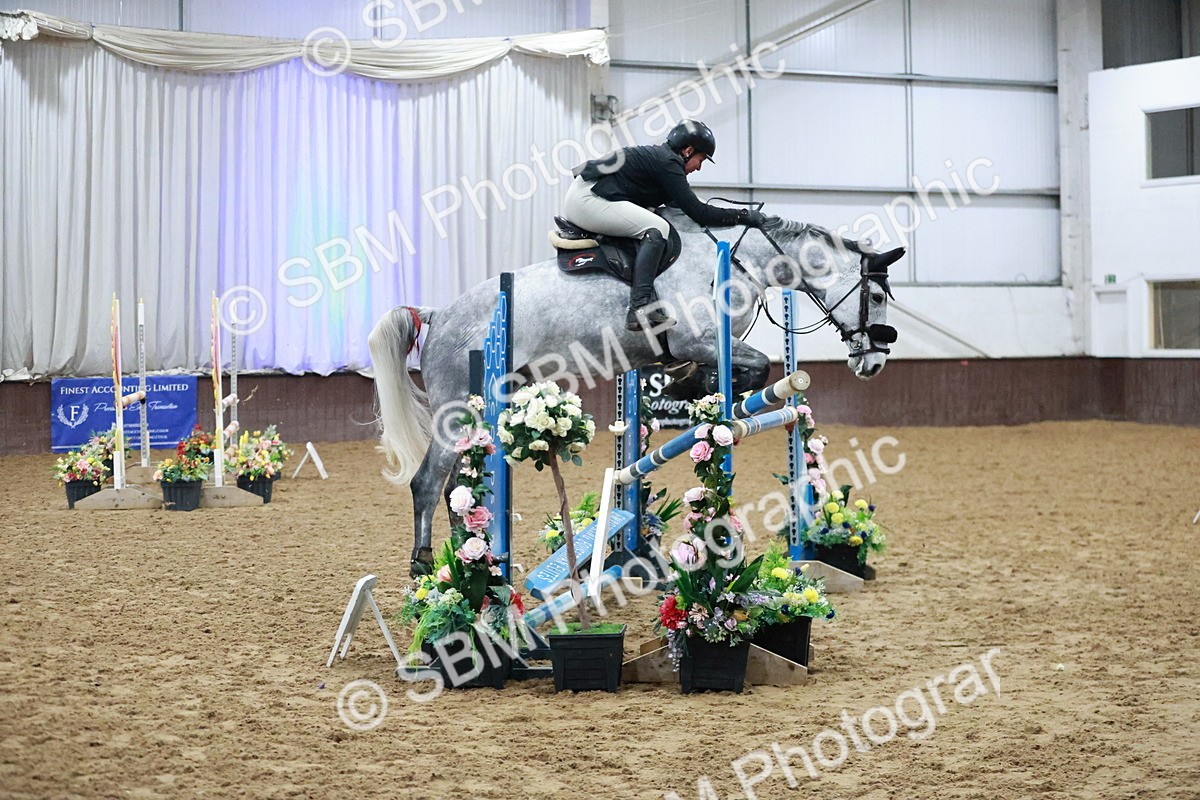 SBM_004643 - Class 17 - Senior Newcomers - 1.10m