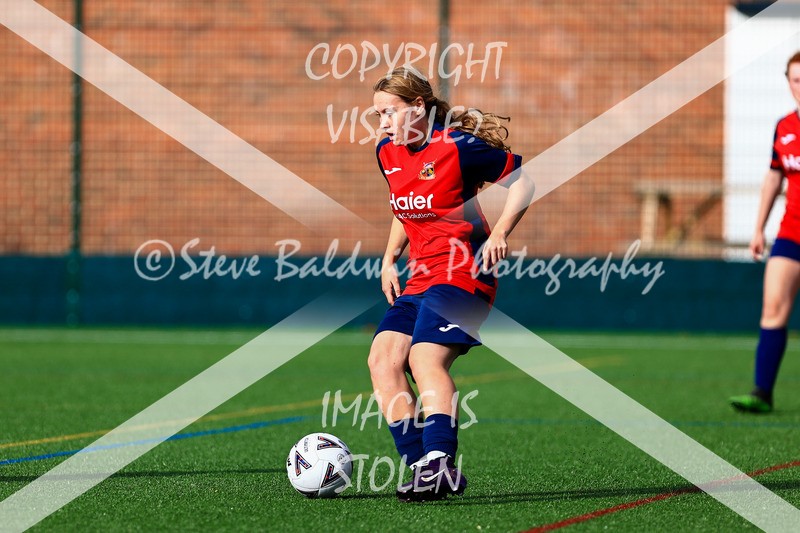 1DX30997 - 2025-10-05 FC Abbey Meads Ladies V Purton  Kingsdown FC Ladies