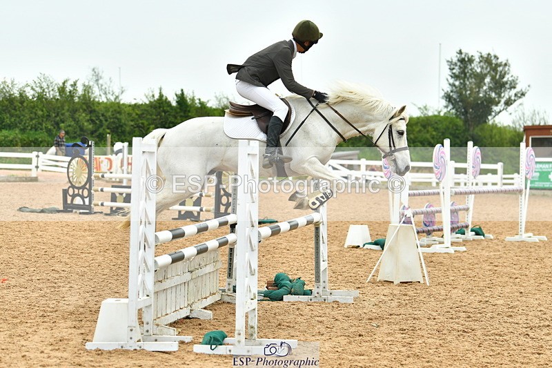230514A-121117-02512 - Cls 24 Pony Newcomers & 1m Open
