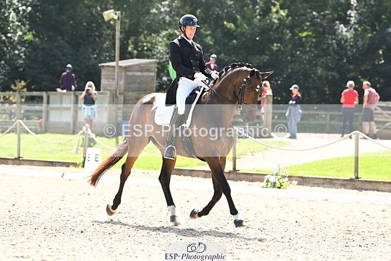 240811-143758-06529 - 221-Mark.Forrest-Fidel.Von.Singing