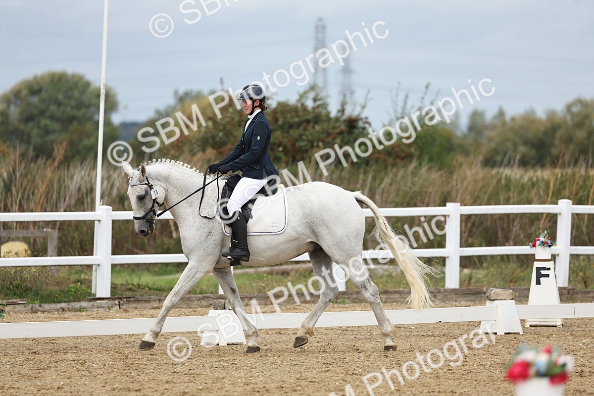 SBM_002640 - Class 7 - Novice 2 Warm Up