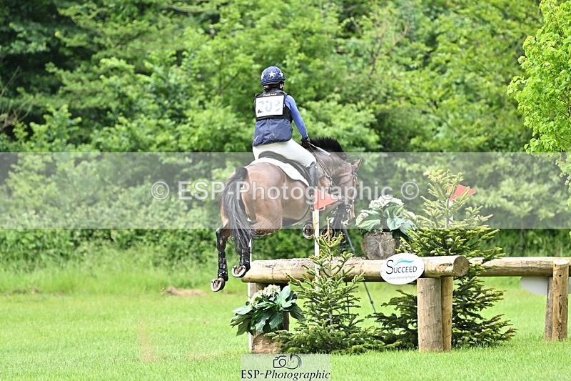 240525-144353-16050 - 203-OAKPORT_WEST_COAST_EXPRESS-Emma_Wilkes