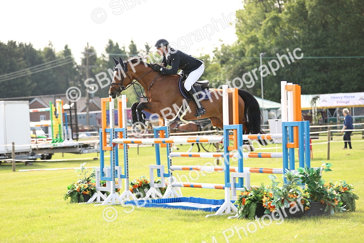 SBM_01303 - Class 200 - Martin Grant Homes Welcome Stakes 1.25m Open