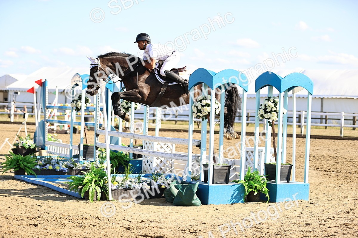 SBM_015903 - Class 18 - Senior 1.35m Open