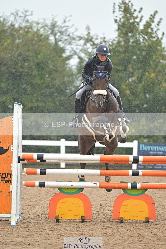 240925A-134620-00995 - Cls 4 Newcomers and 1.10m Open