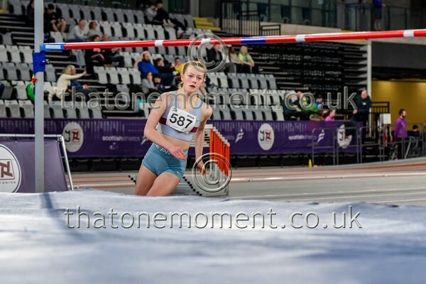 AgeInd25SAT-911009 - Field Female