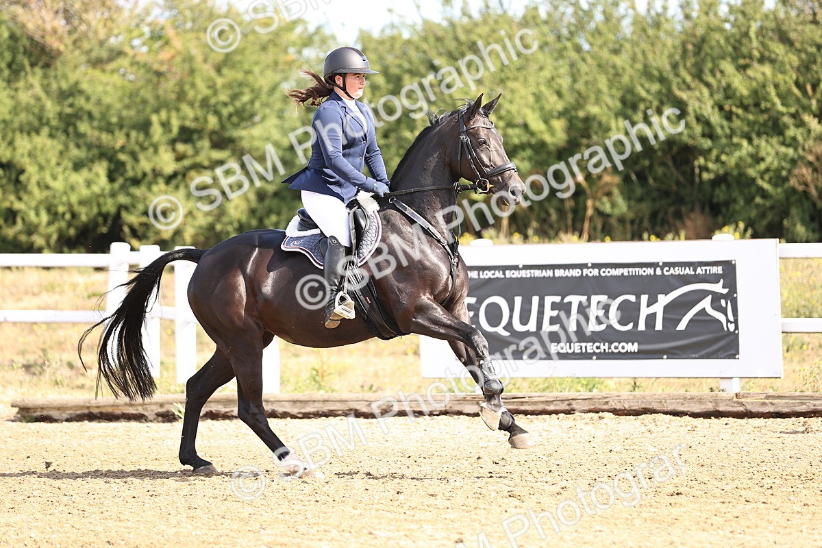 SBM_000054 - Class 1 - Clear Round