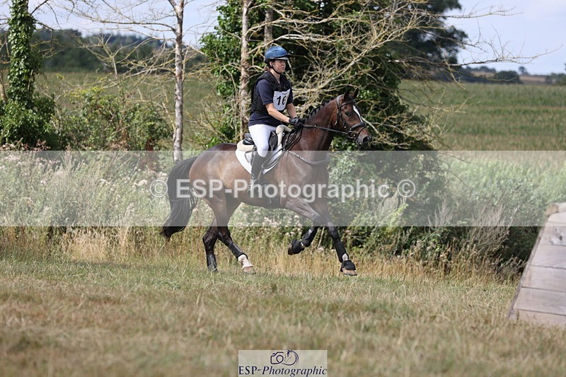 250802A-150142-05196 - D-161-Amelia.Halley-MOMENTUM.21