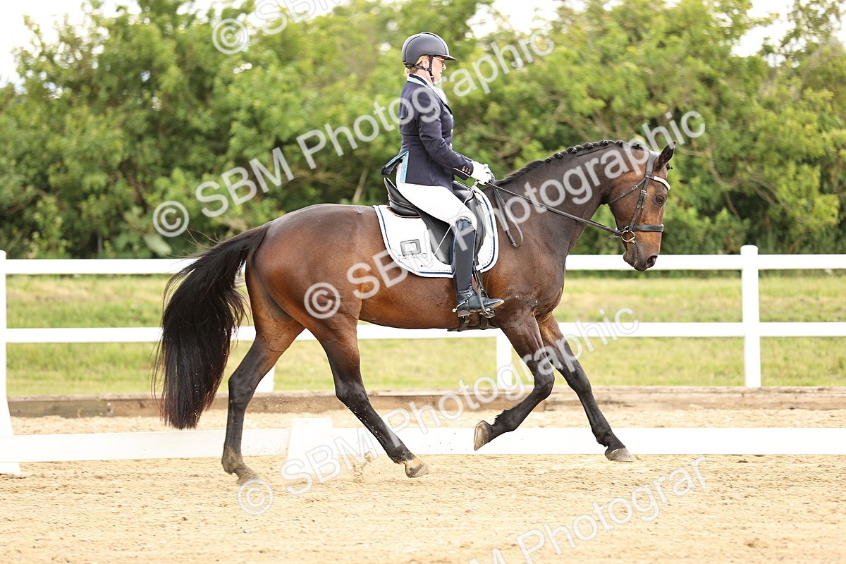SBM_002009 - Class 2 - Novice 4 - 10.36-11.39
