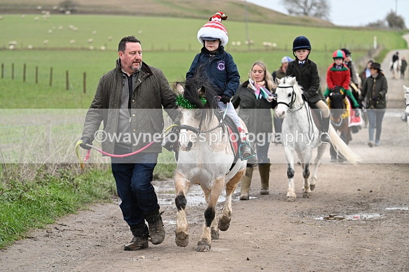 WJ7_1341 - Walk Home