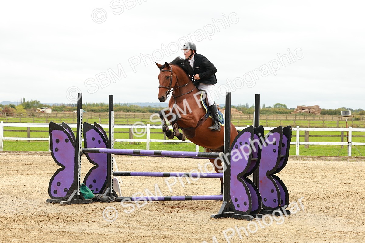 1I0A7869 - Class 4 - Senior Newcomers 1.10m