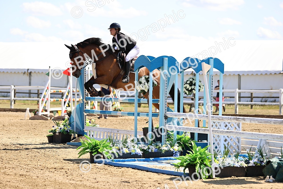 SBM_015152 - Class 16 - Senior foxhunter - 1.20m Open