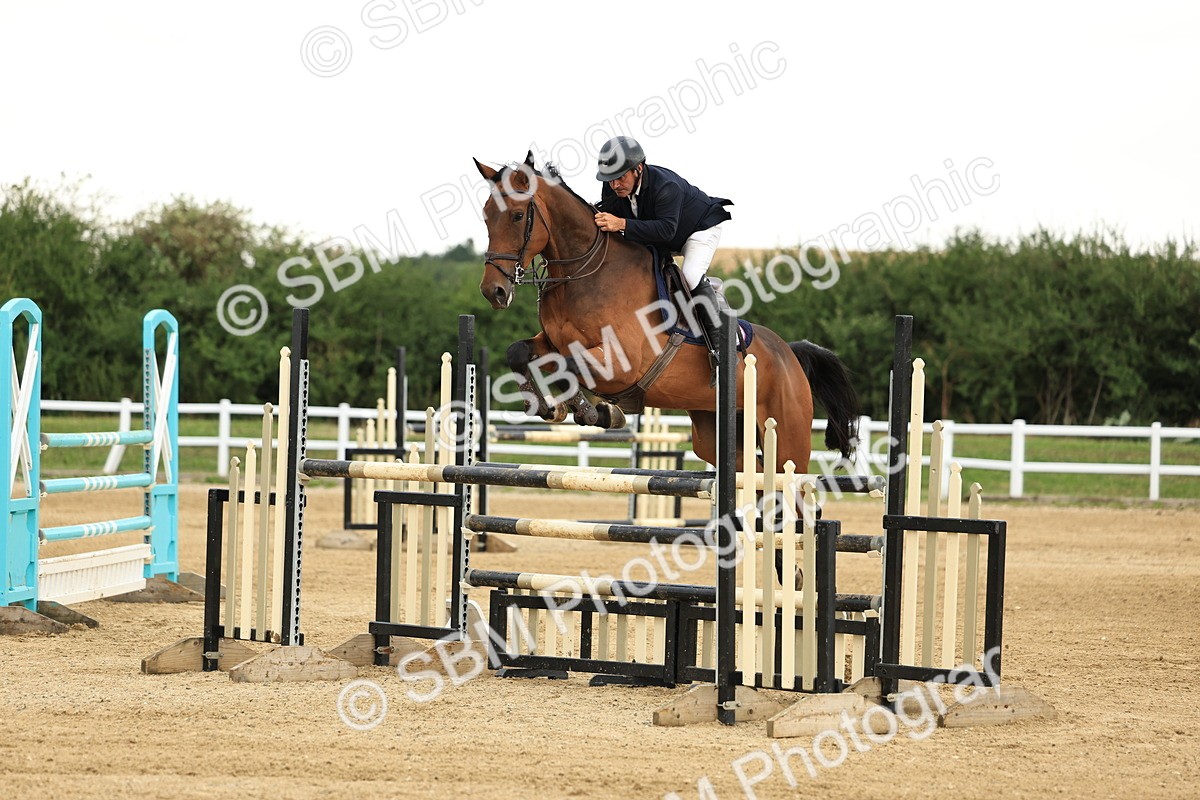 SBM_003550 - Class 4 - Senior Foxhunter - 1.20m Open
